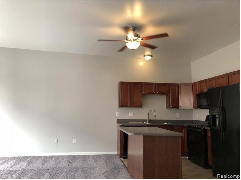 64 W BETHUNE ST # 28 W, Detroit, MI 48202 — Photo 4