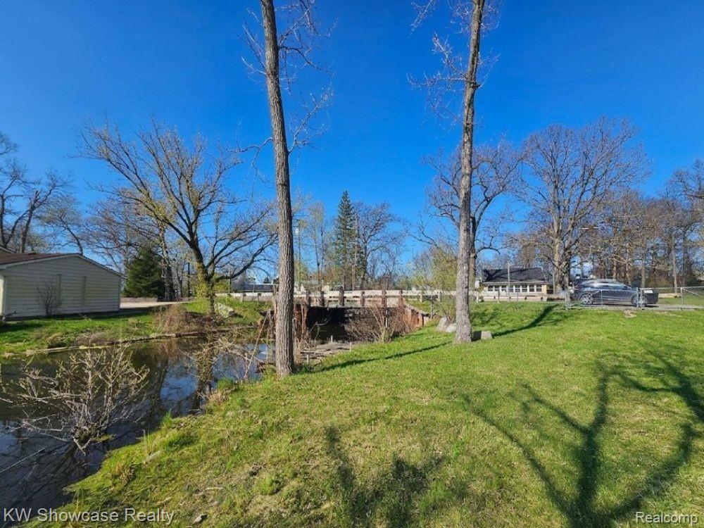 4120 Navarra Court, White Lake, MI 48383 — Photo 9