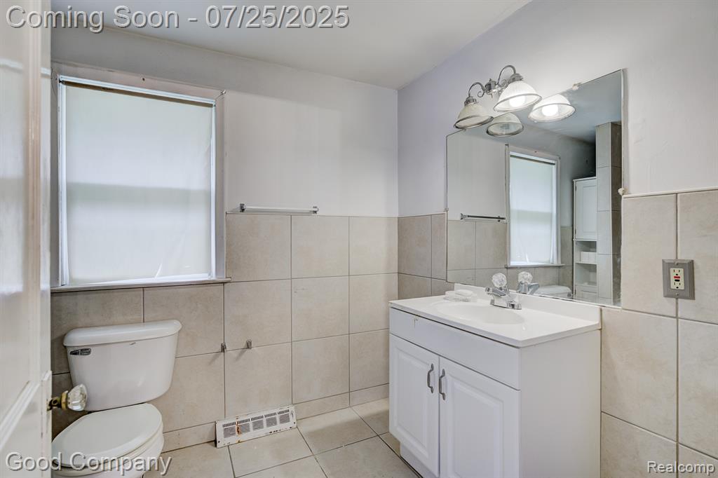 7271 Wiegand Boulevard, Center Line, MI 48015 — Photo 14