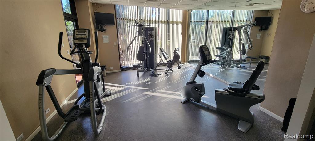 5000 Towncenter Center, Southfield, MI 48075 — Photo 22