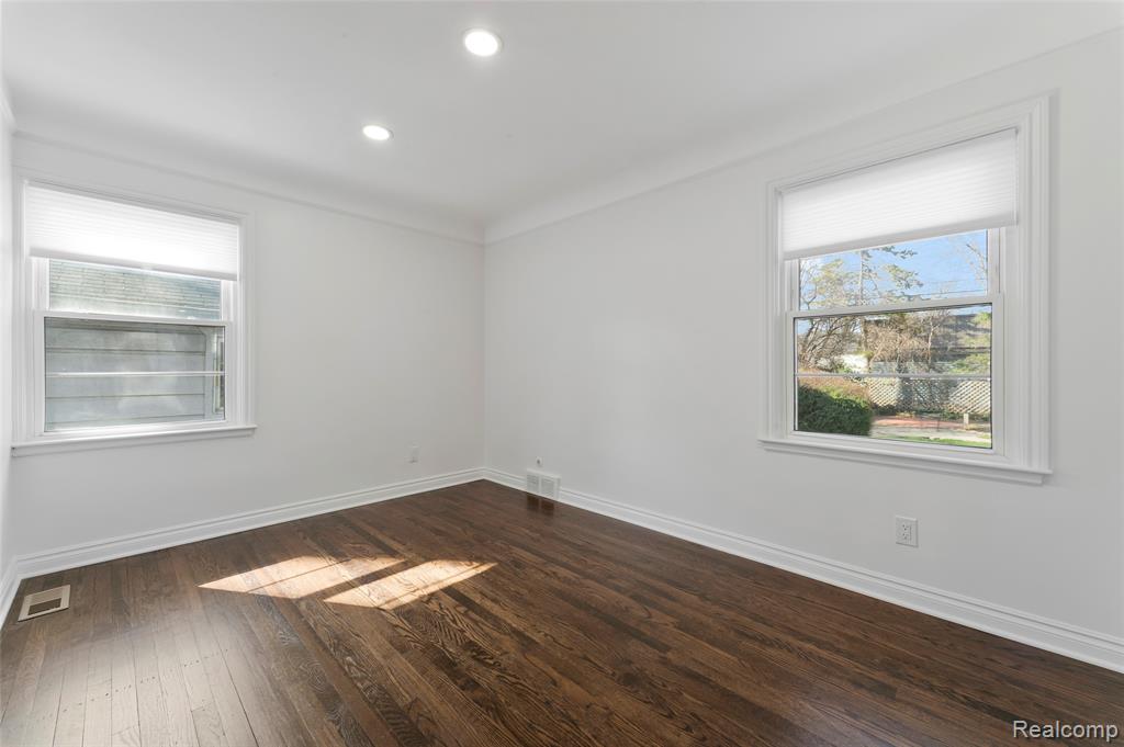 4312 Samoset Road, Royal Oak, MI 48073 — Photo 17