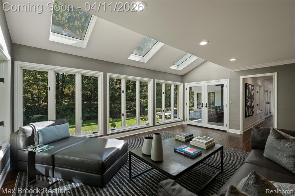 5190 Clarendon Crest Street, Bloomfield Hills, MI, 48302