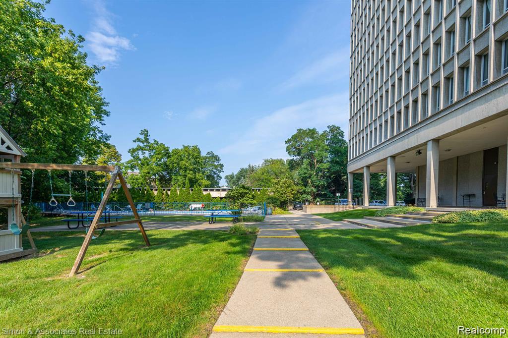 22700 Garrison Street, 604, Dearborn, MI 48124 — Photo 19