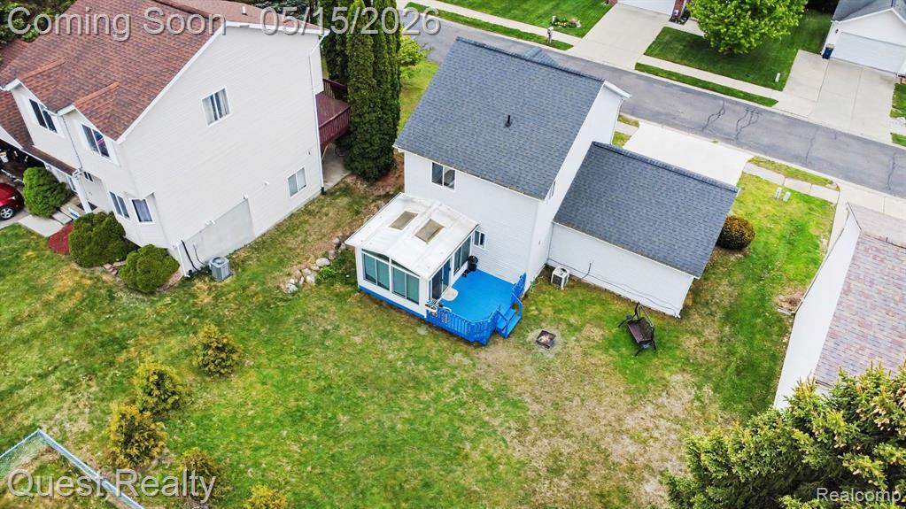 7058 Rolling Hills Drive, Waterford, MI 48327 — Photo 25