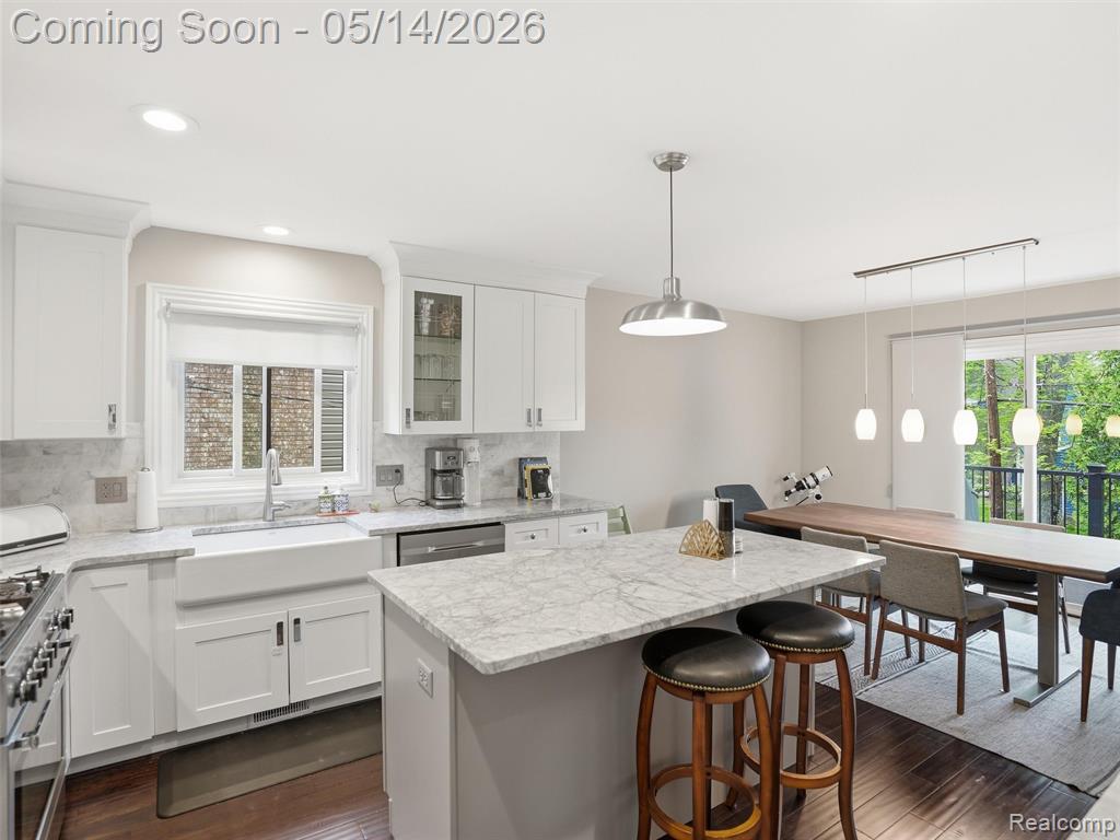 2092 Langham Drive, West Bloomfield, MI 48323 — Photo 16
