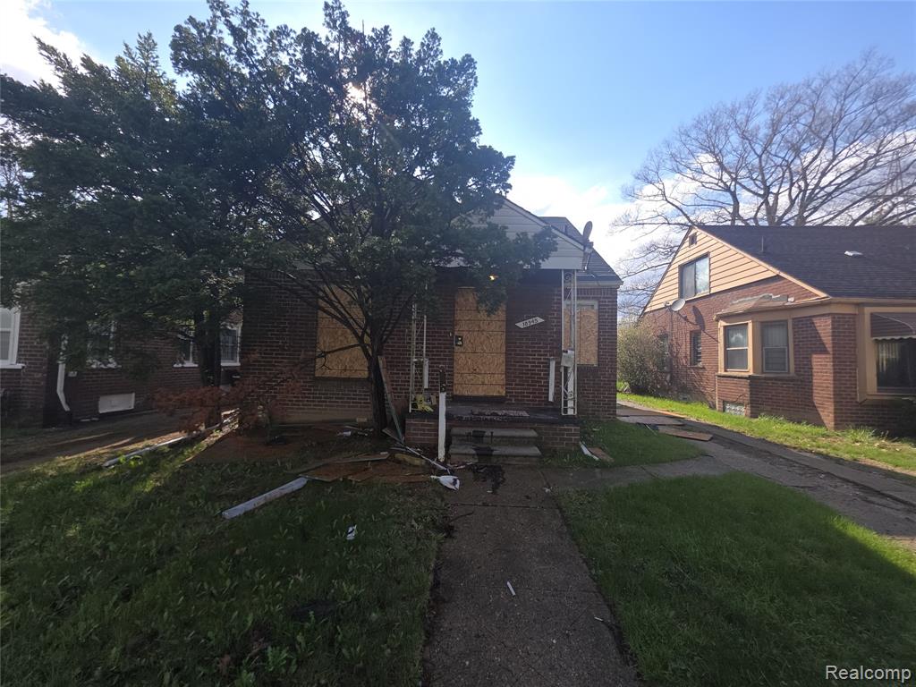 18945 Rosemont Avenue, Detroit, MI 48219 — front exterior