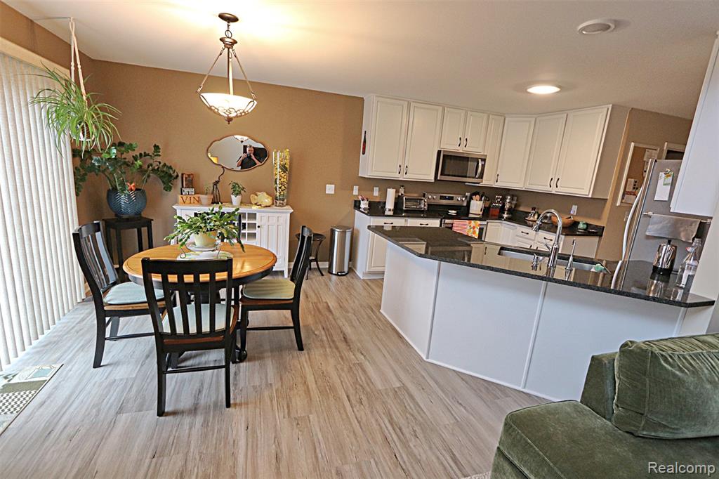 10139 Ridge Run Street, 9, Howell, MI 48855 — Photo 7