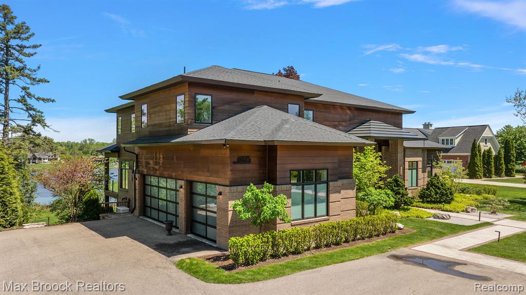 6925 Meadowlake Road, Bloomfield Hills, MI 48301 — Photo 36