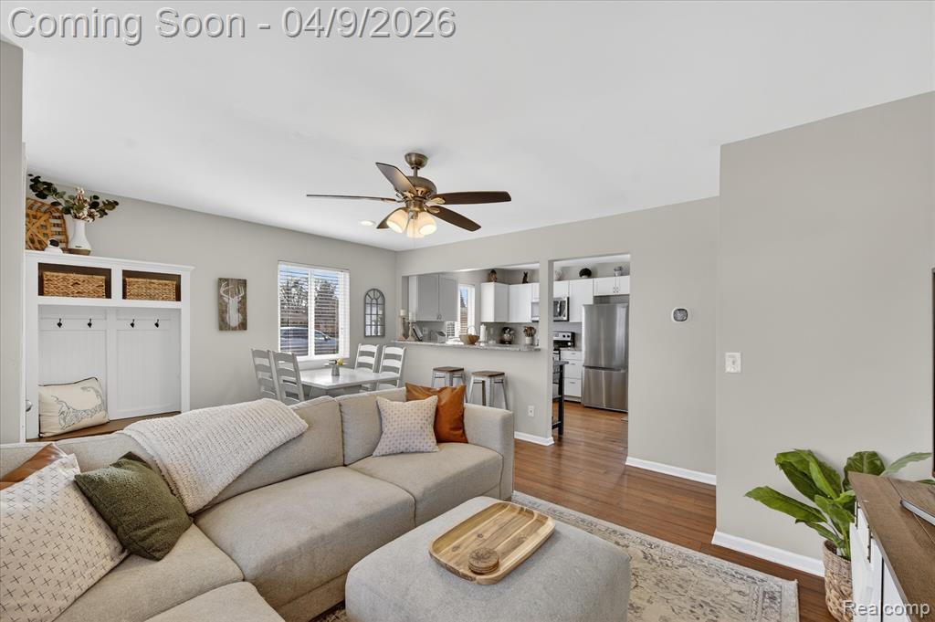 3315 Warringham Avenue, Waterford, MI 48329 — Photo 8