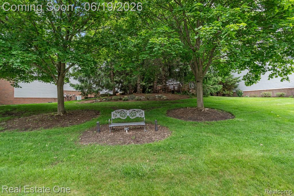 6595 Scenic Pines Court, Clarkston, MI — Photo 34