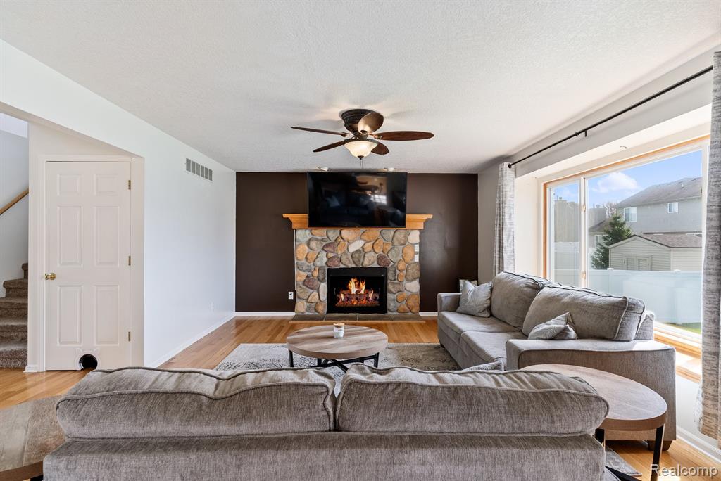 5166 CYPRESS Circle, Grand Blanc, MI 48439 — Photo 11