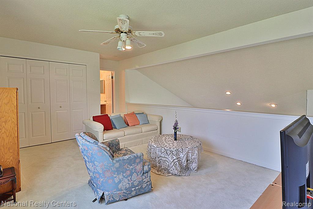 6400 PINECREST, West Bloomfield, MI — Photo 27