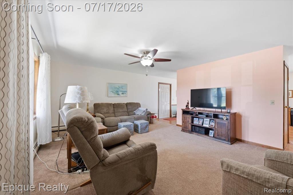 555 E Square Lake Road, Troy, MI 48085 — Photo 9