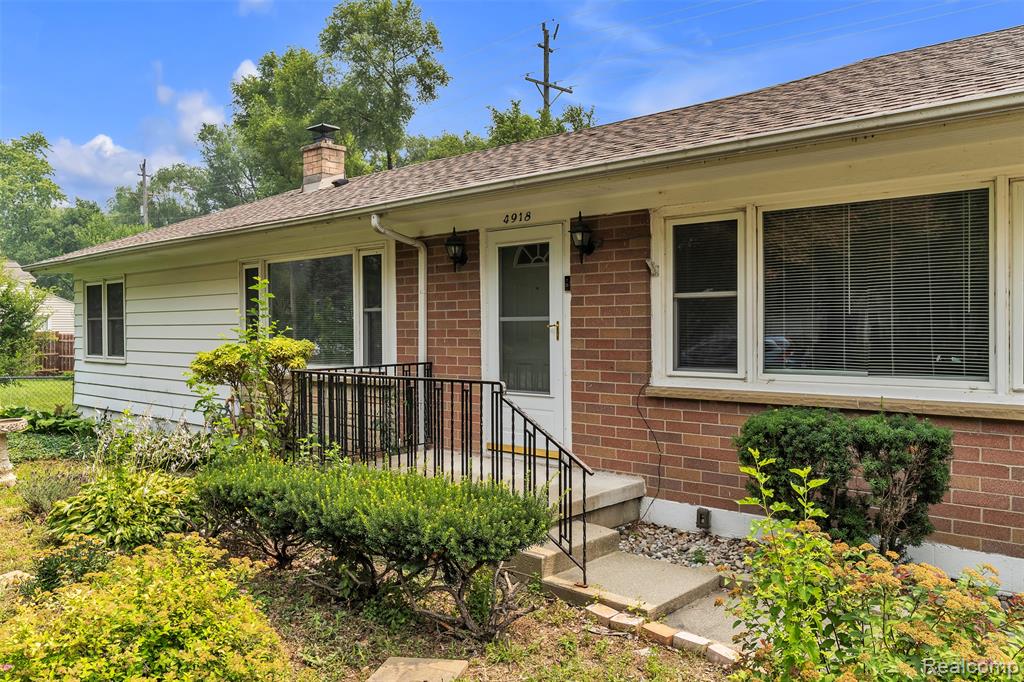 4918 Ainsley Avenue - Photo 4