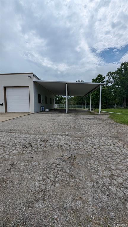 5388 S SAGINAW Road, Grand Blanc, MI 48507 — Photo 8