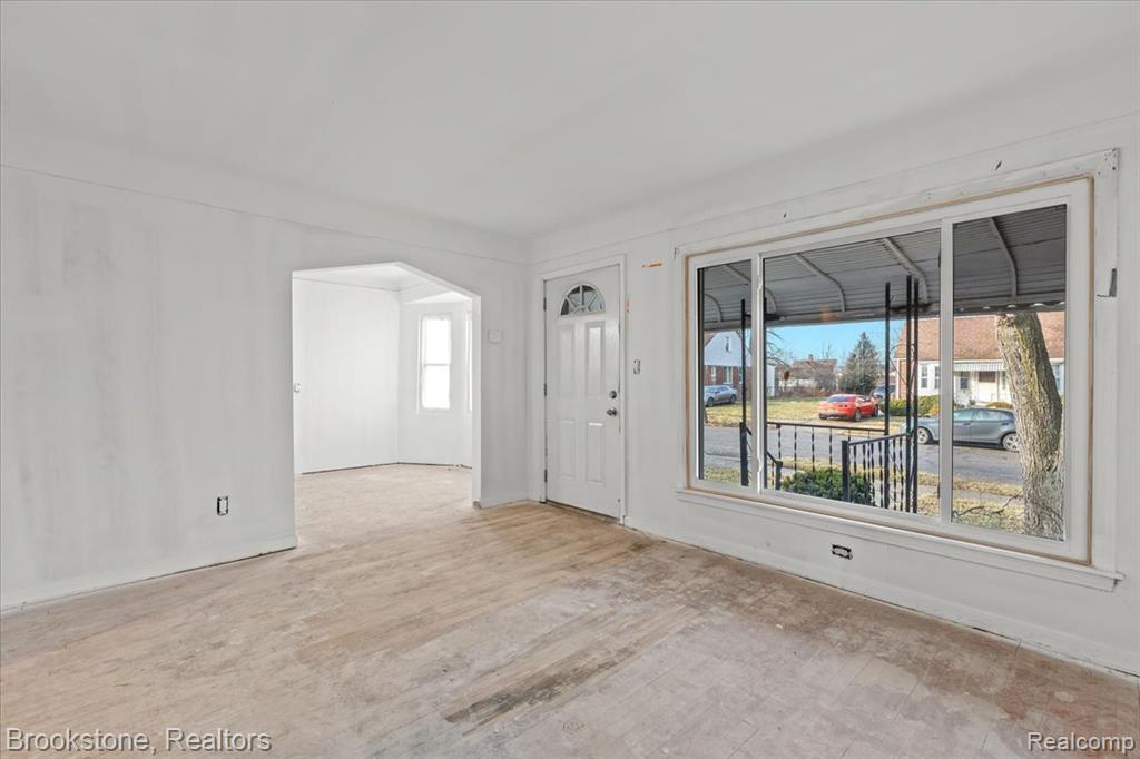 7690 Heyden Street, Detroit, MI 48228 — Photo 3