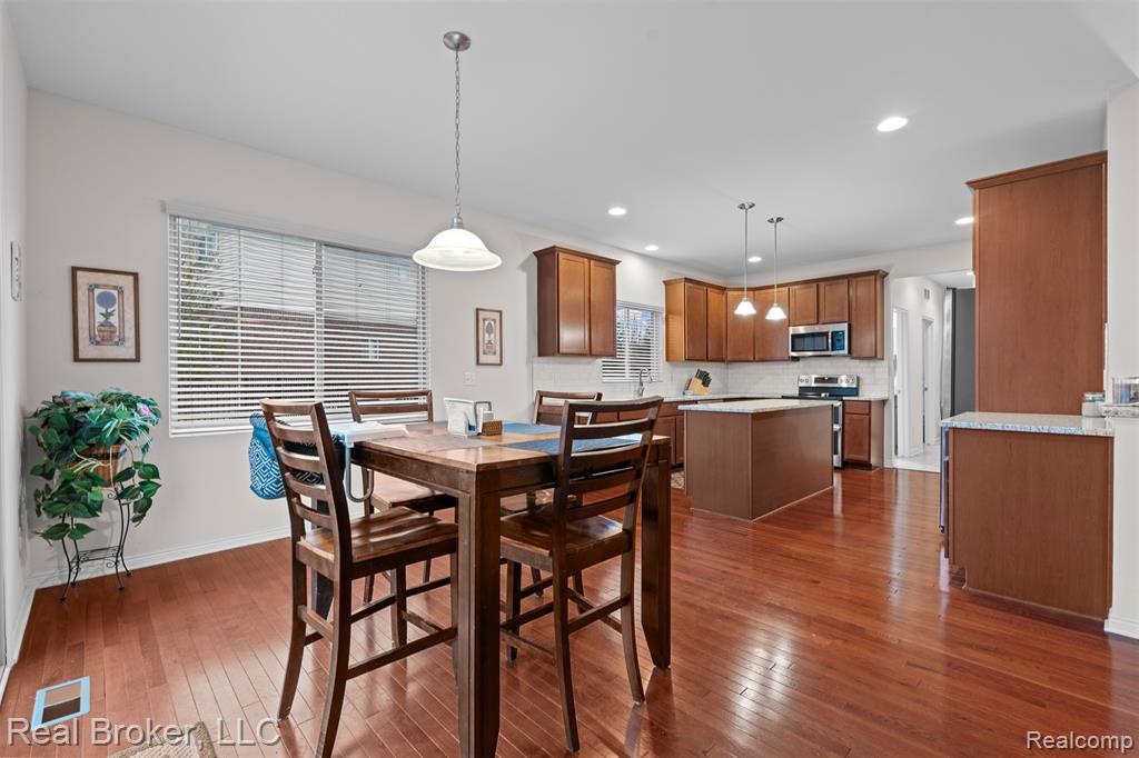5439 Morgan Lake Drive, Clarkston, MI 48348 — Photo 20