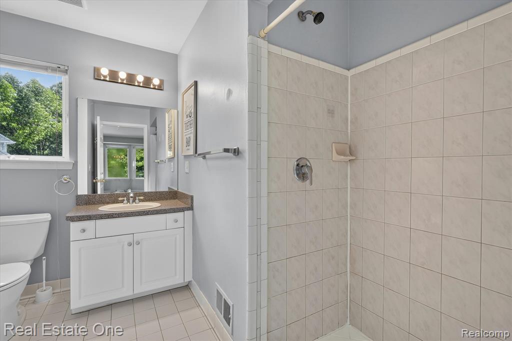 9610 Forest Ridge Drive, Clarkston, MI 48348 — Photo 33