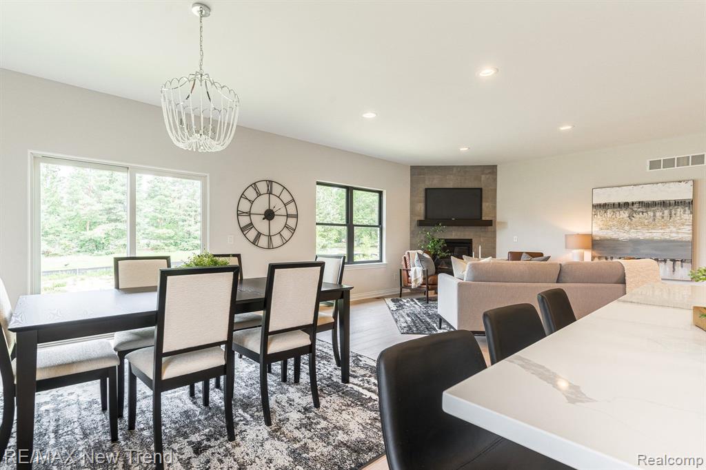 3184 ROMA Court, Wixom, MI 48393 — Photo 9
