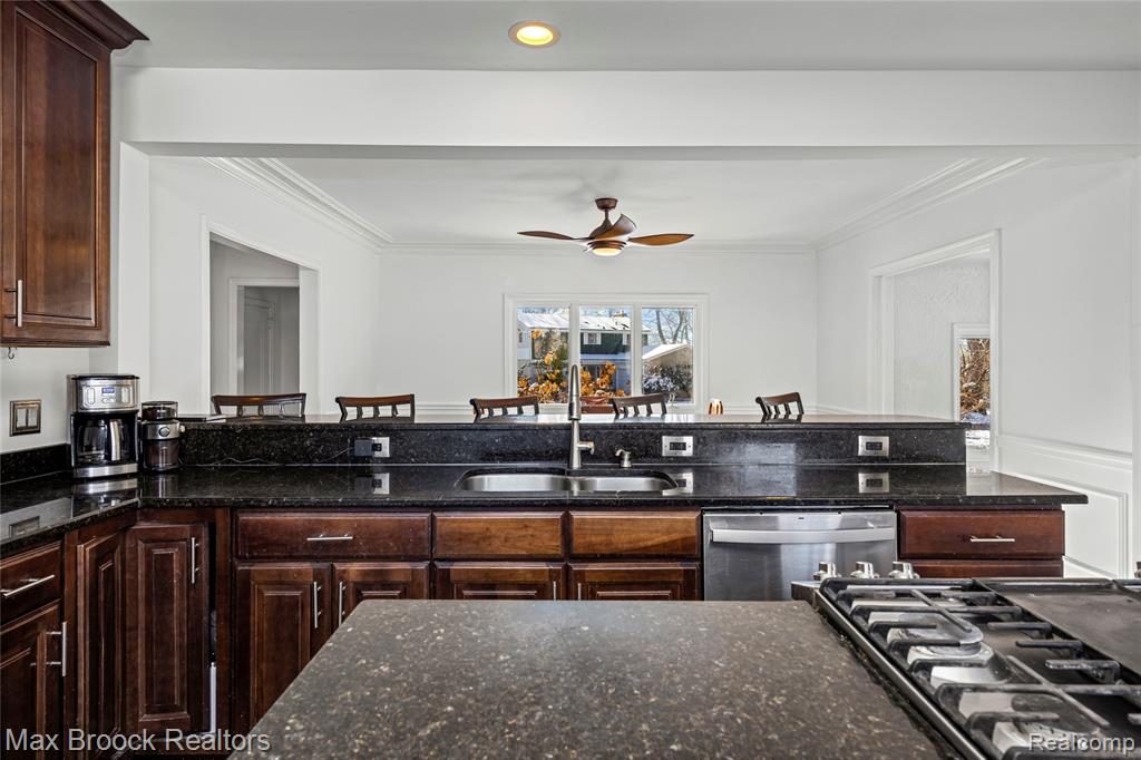 75 Hillsdale Road, Bloomfield Hills, MI 48302 — Photo 28