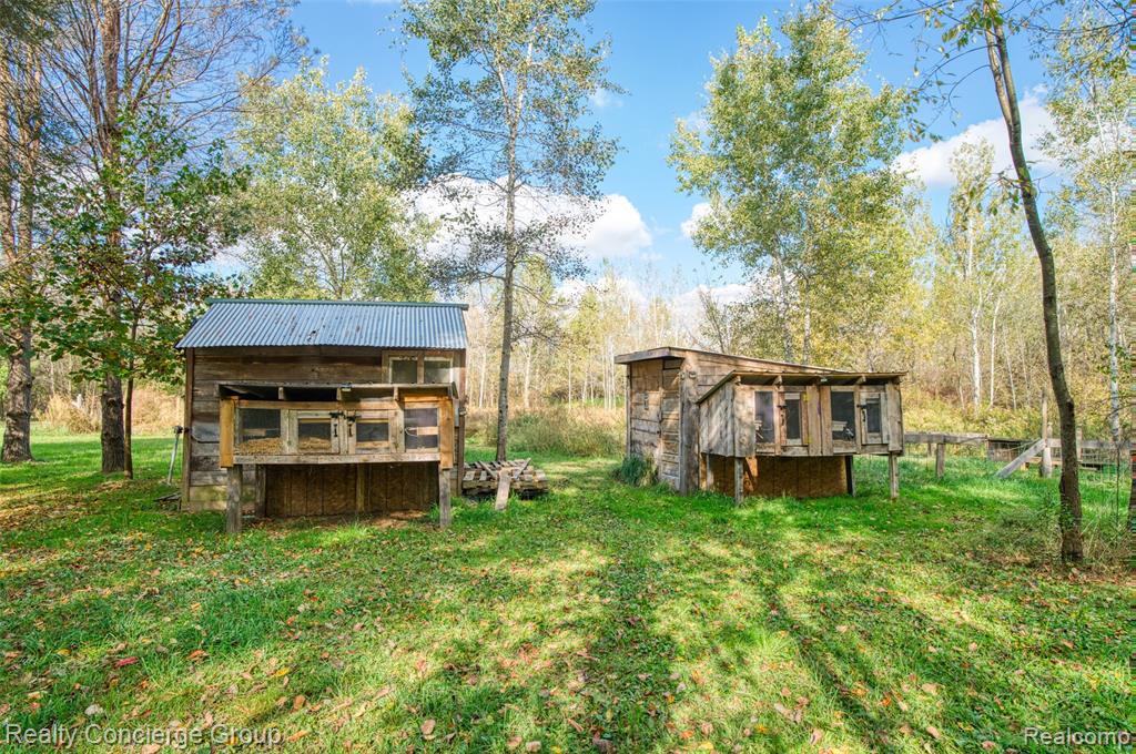 16013 Bird Road, Linden, MI 48451 — Photo 35