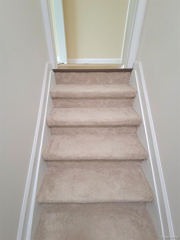 4640 SINGH Drive, Sterling Heights, MI 48310 — Photo 18