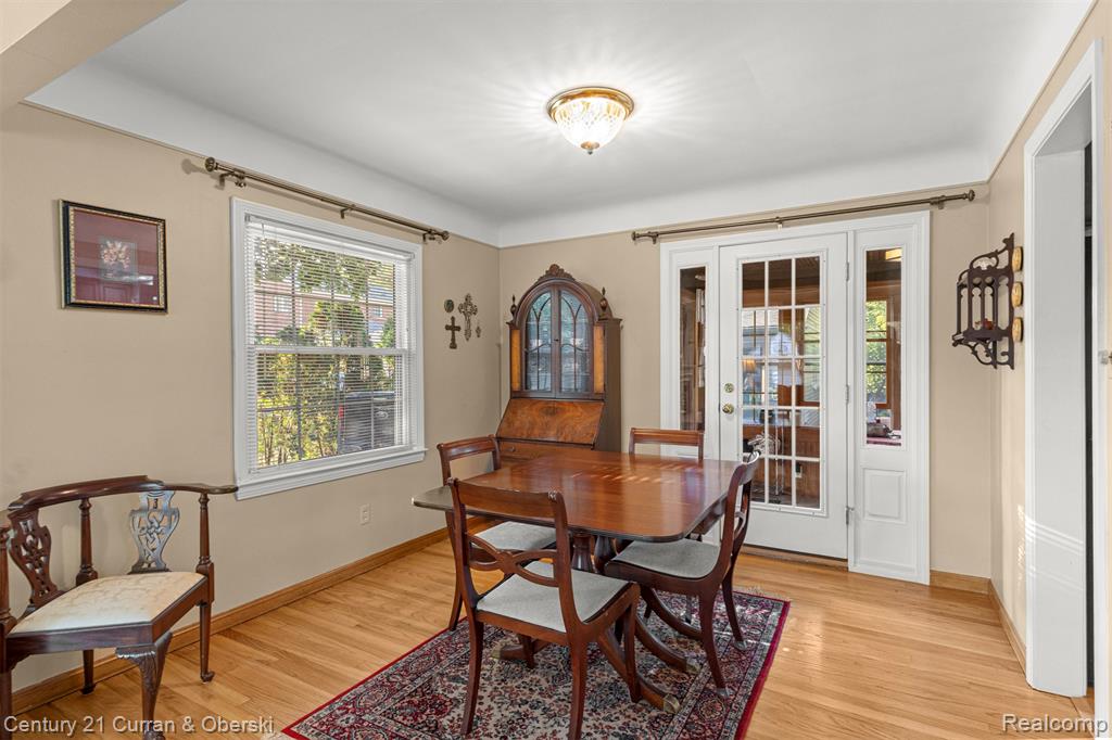 830 S Lafayette St Street, Dearborn, MI 48124 — Photo 8