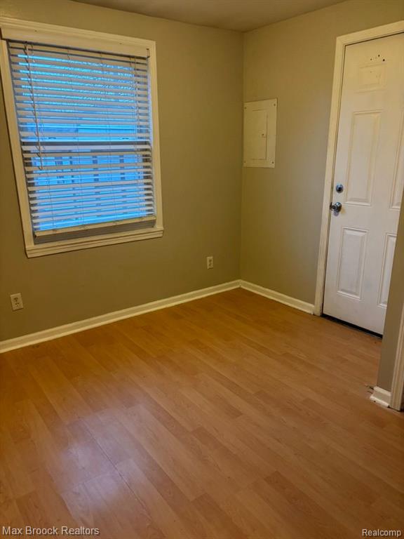 95 E BROCKTON Avenue, Madison Heights, MI 48071 — Photo 20