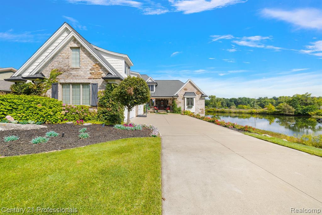 9916 King Road, Davisburg, MI 48350 — Photo 52