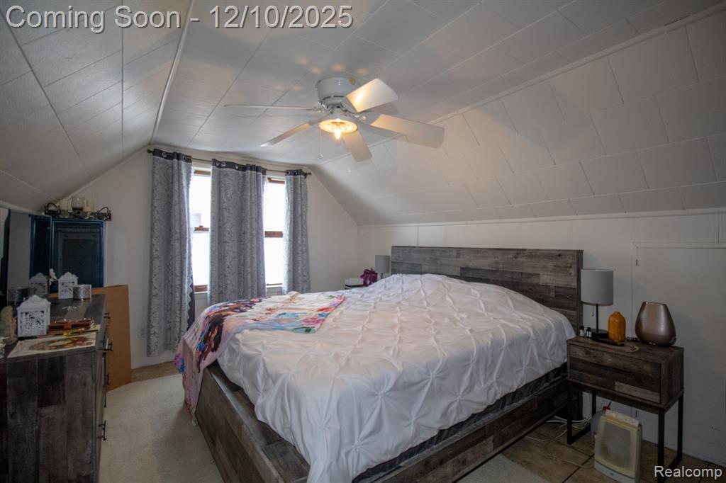 20000 Lancaster Street, Harper Woods, MI 48225 — Photo 23