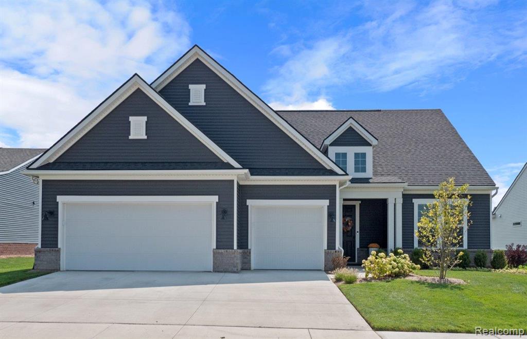 2420 NE Hylane Court, Grand Rapids, MI, 49505