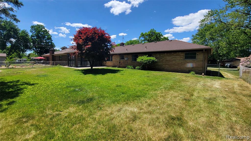 45502 Klingkammer Street, Utica, MI 48317 — Photo 30