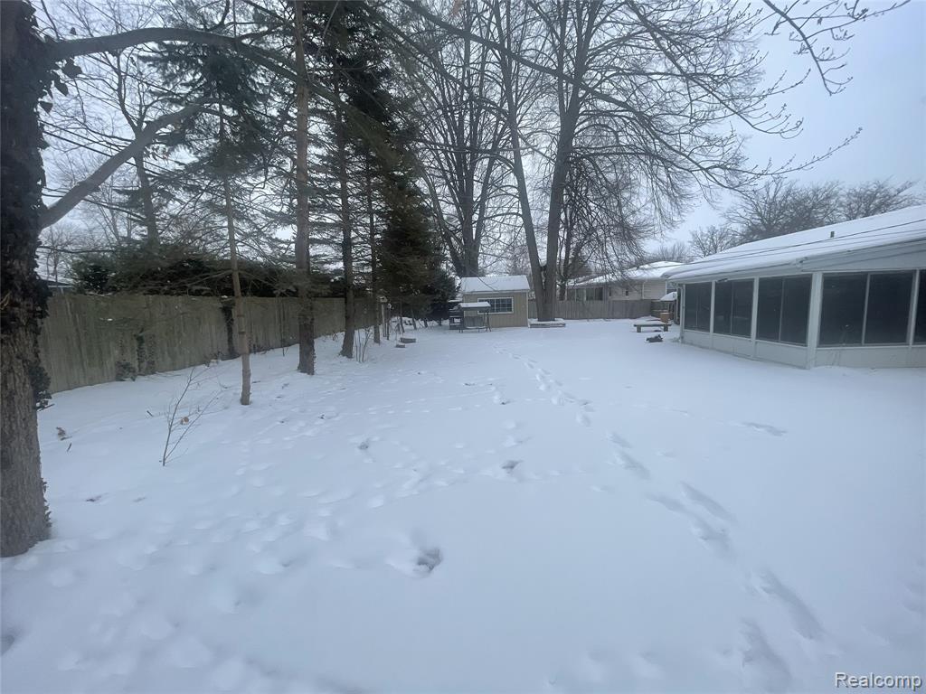 980 Indiana Avenue, Marysville, MI 48040 — Photo 40