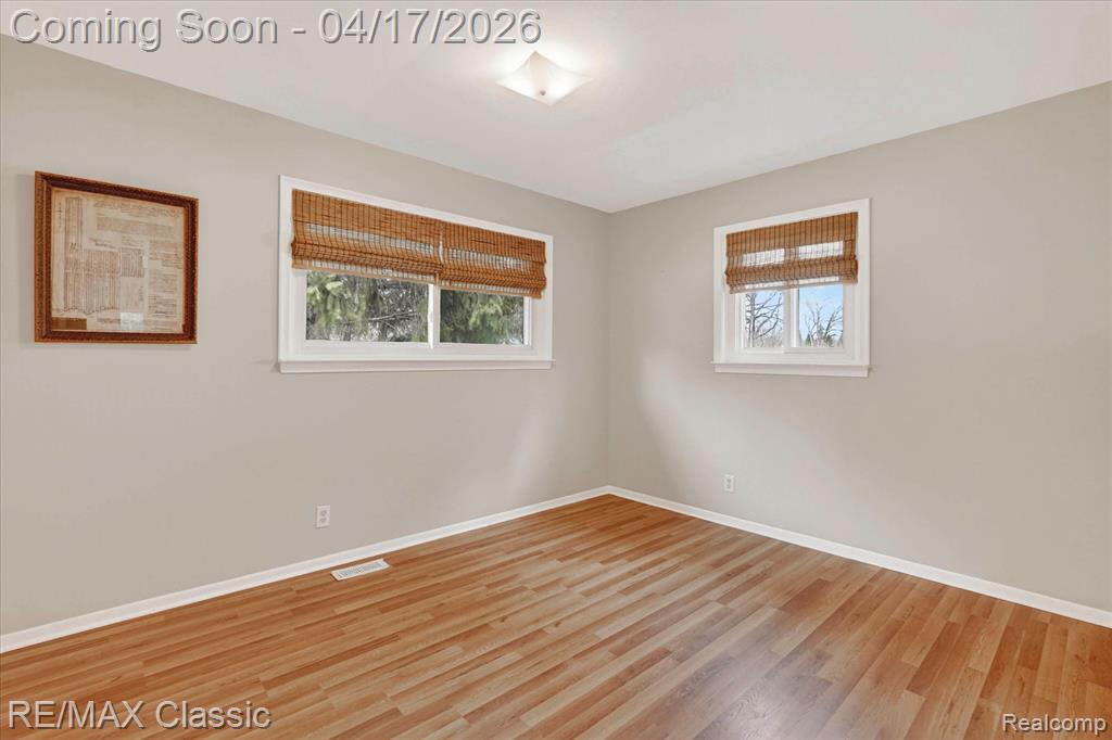 5060 Warmbriar Drive, White Lake, MI 48383 — Photo 8