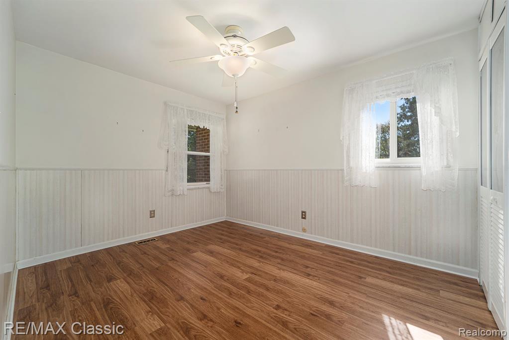822 Manzano Drive, Wolverine Lake, MI 48390 — Photo 17