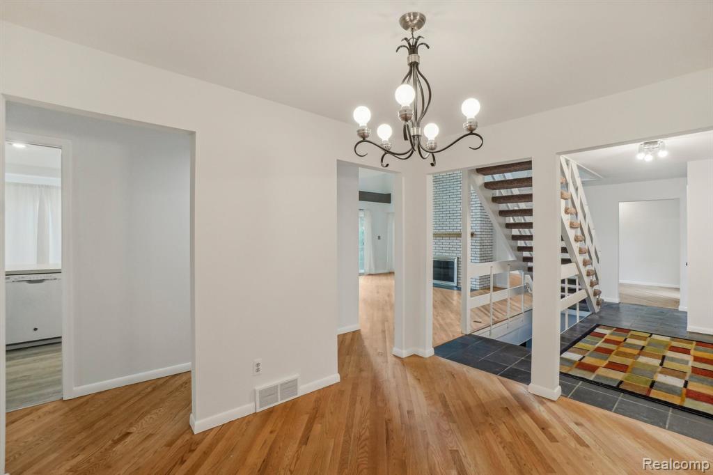 6755 WELLESLEY, Clarkston, MI — Photo 23