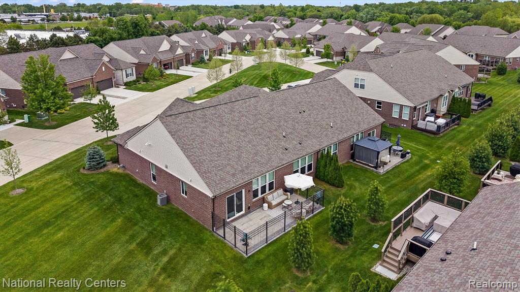 40605 Aster Court, Clinton Twp, MI 48036 — Photo 35