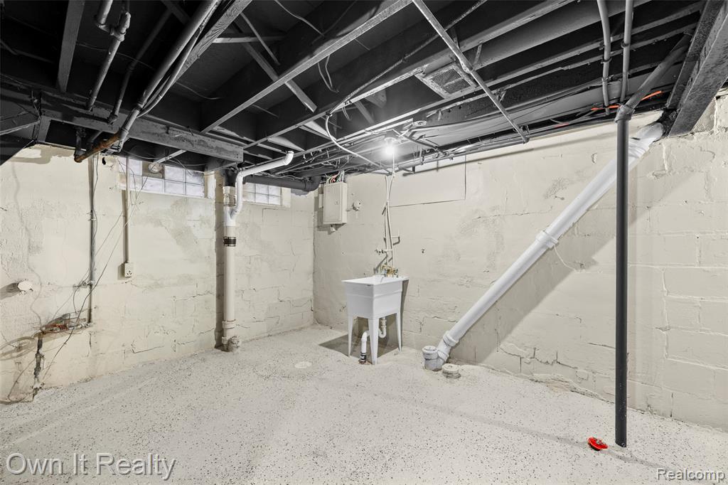 5275 Three Mile Drive, Detroit, MI 48224 — Photo 25