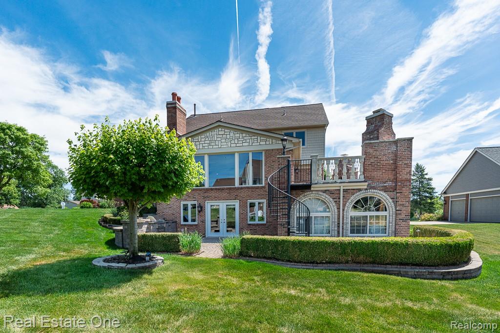 6595 Edith Court, Troy, MI 48085 — Photo 4