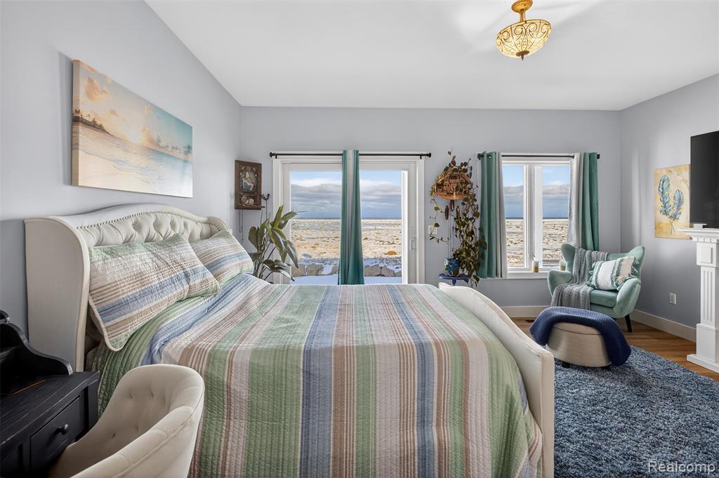 5110 Shorefront Lane, MI — Photo 15