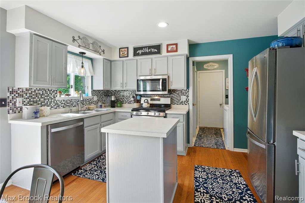 7950 Sandmar Lane, Davisburg, MI 48350 — Photo 11