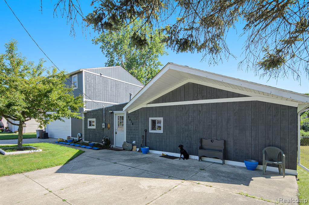 7434 Dyke Road, Clay, MI 48001 — Photo 7