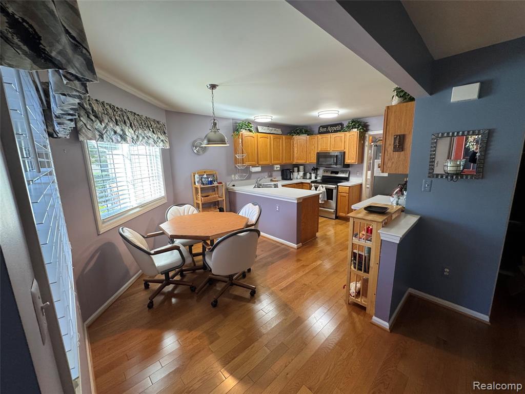 1017 Elmwood Drive, 5, Brighton, MI 48116 — Photo 4