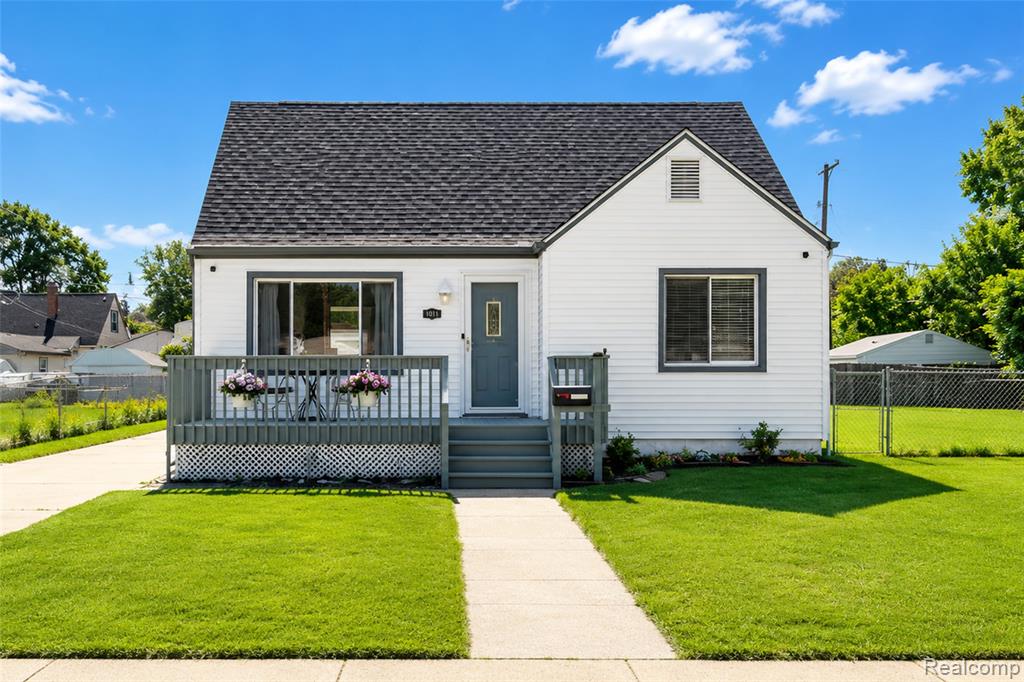 6041 Gilman Street, Garden City, MI — Photo 2