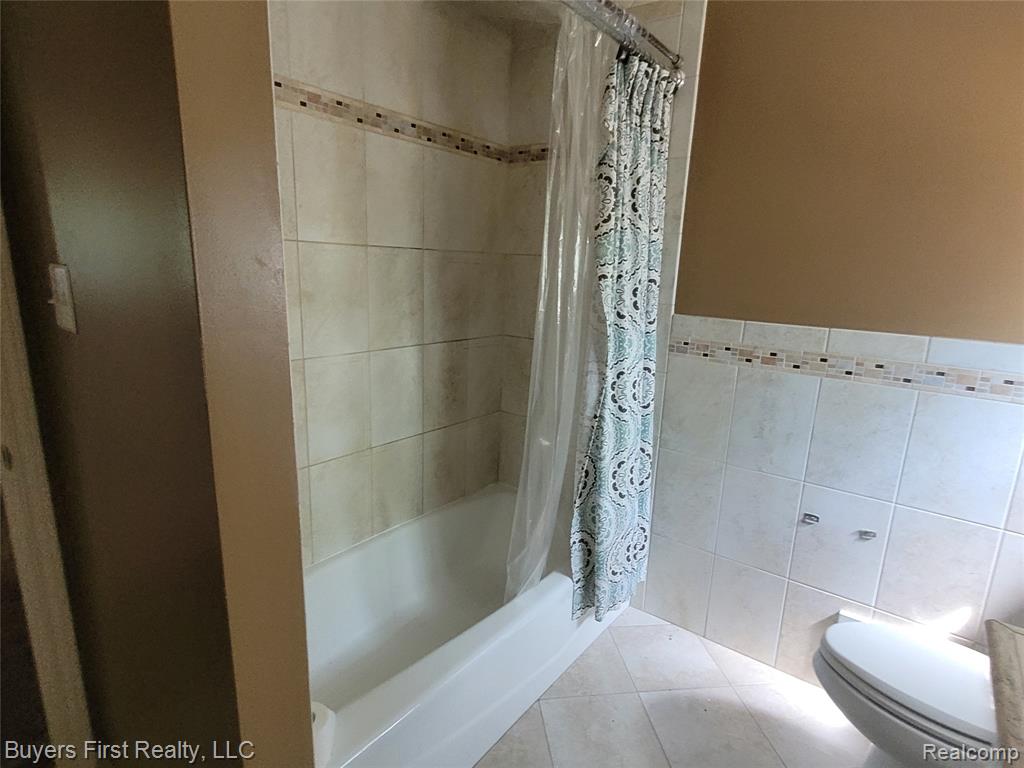 26320 Lathrup Boulevard, Lathrup Village, MI 48076 — Photo 9