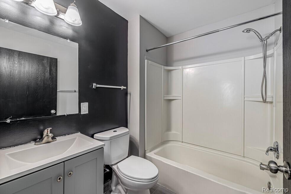 8940 Charlotte, Ypsilanti, MI 48197 — Photo 14