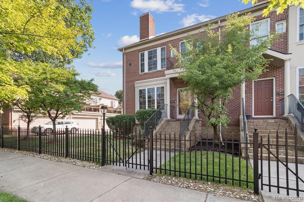1500 Sheridan Street, 17, Detroit, MI 48214 — Photo 3