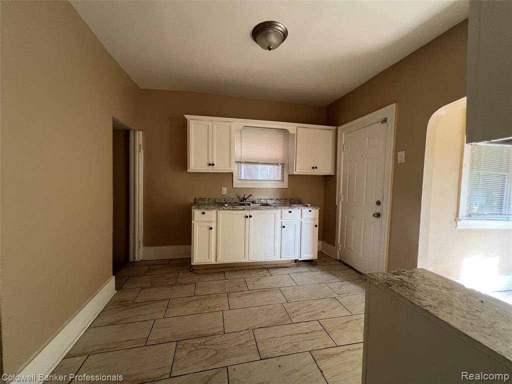 2713 Carter Street, Detroit, MI 48206 — Photo 9
