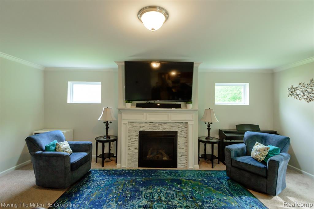42880 Frederick Court, Belleville, MI 48111 — Photo 6
