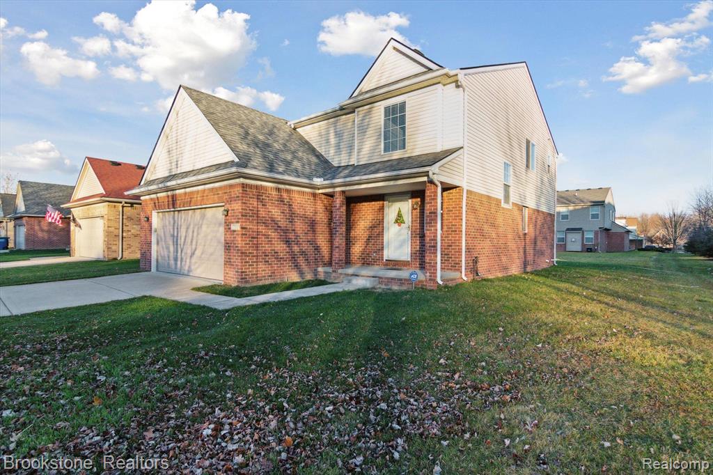 712 SUPERIOR Parkway, Westland, MI — Photo 4
